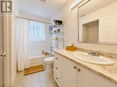 827 Edmond Street Hawkesbury ON K6A 3C6
