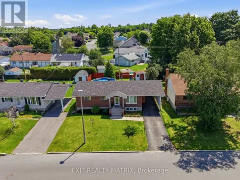 827 Edmond Street Hawkesbury ON K6A 3C6