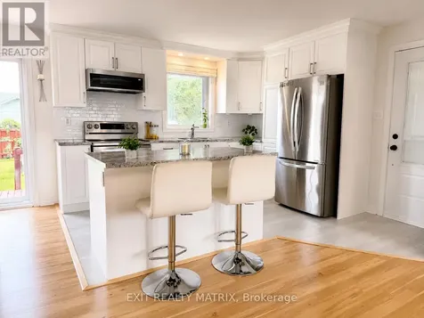 827 Edmond Street Hawkesbury ON K6A 3C6