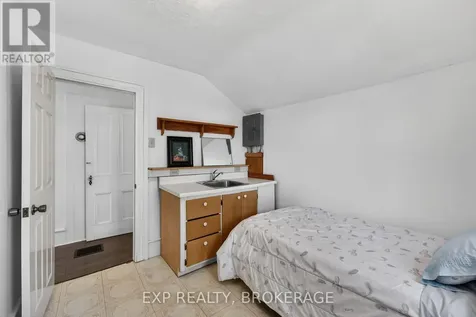45 Main Street Gananoque ON K7G 2L8
