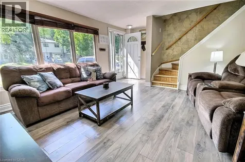 541 Parkview Crescent Cambridge ON N3H 4Z9