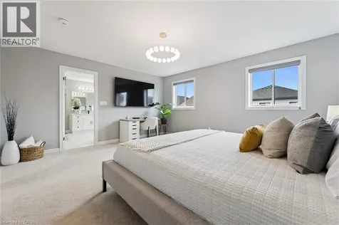 628 Florencedale Crescent Kitchener ON N2R 0N4