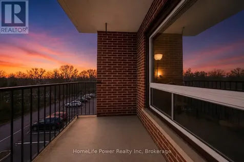 4 Avalon Place Kitchener ON N2M 4N6