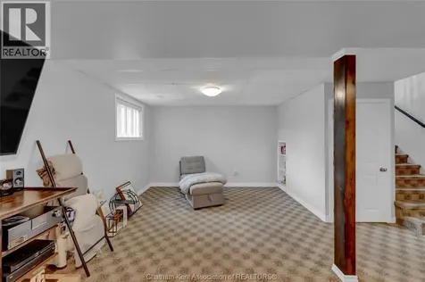 71 Paisley Court Chatham ON N7M 6J4