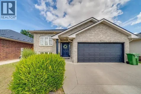 1174 Clover Windsor ON N8P 1W1