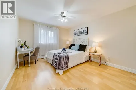 1174 Clover Windsor ON N8P 1W1