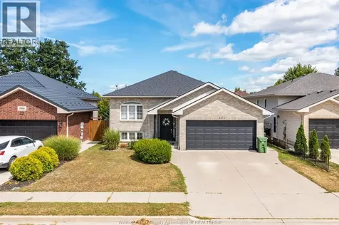 1174 Clover Windsor ON N8P 1W1