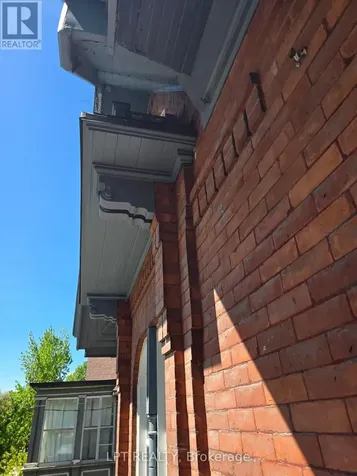 475 Maclaren Street Ottawa ON K1R 5K5