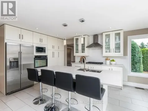26 Jacqueline Crescent Ottawa ON K2S 1M2