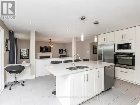 26 Jacqueline Crescent Ottawa ON K2S 1M2