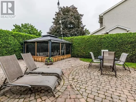 26 Jacqueline Crescent Ottawa ON K2S 1M2