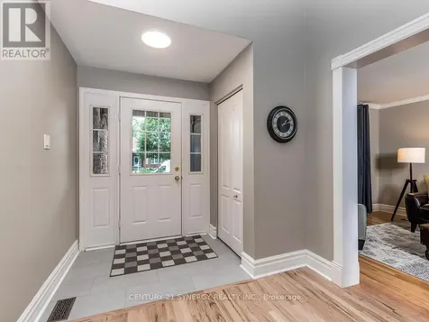 26 Jacqueline Crescent Ottawa ON K2S 1M2