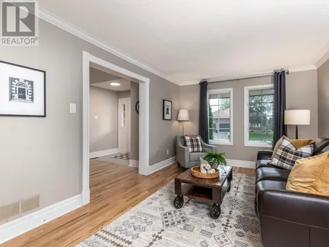 26 Jacqueline Crescent Ottawa ON K2S 1M2