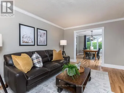 26 Jacqueline Crescent Ottawa ON K2S 1M2