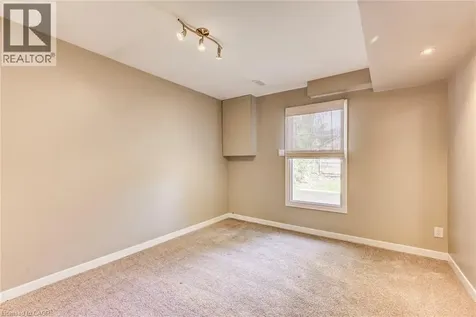 114 Dalegrove Drive Kitchener ON N2M 2G5