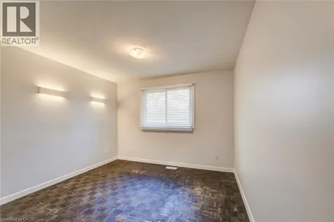 114 Dalegrove Drive Kitchener ON N2M 2G5