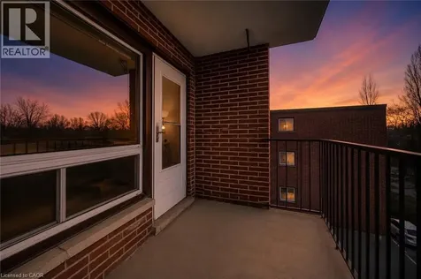 303 Avalon Place Kitchener ON N2M 4N6
