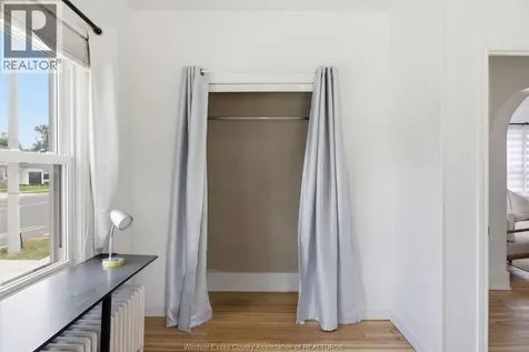 2265 Cabana Windsor ON N9E 3K1