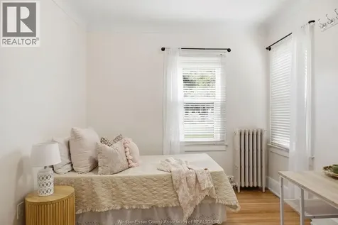 2265 Cabana Windsor ON N9E 3K1