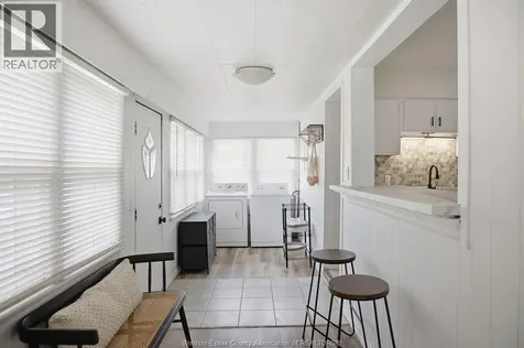 2265 Cabana Windsor ON N9E 3K1