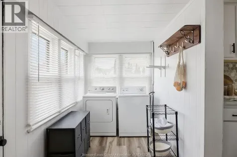 2265 Cabana Windsor ON N9E 3K1