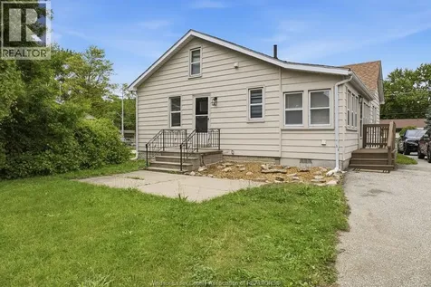 2265 Cabana Windsor ON N9E 3K1