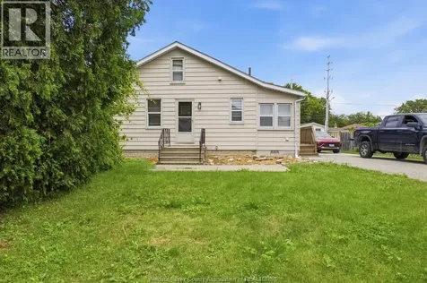 2265 Cabana Windsor ON N9E 3K1