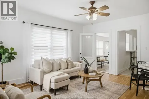 2265 Cabana Windsor ON N9E 3K1
