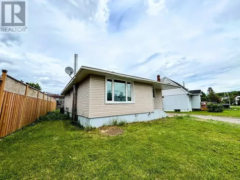 55 Neebig Avenue Manitouwadge ON P0T 2C0