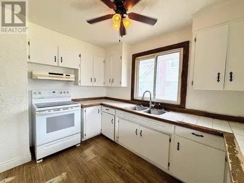 55 Neebig Avenue Manitouwadge ON P0T 2C0
