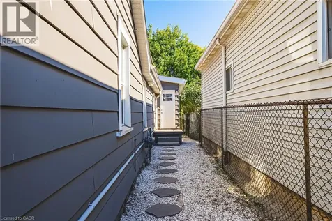 24 Rowanwood Street Hamilton ON L8L 7H3