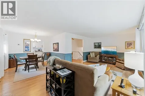 644 Lomond Crescent Burlington ON L7L 2N9