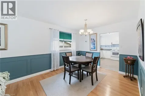 644 Lomond Crescent Burlington ON L7L 2N9