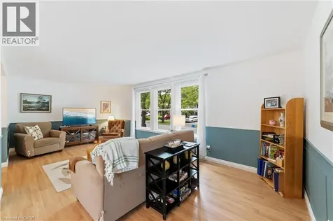 644 Lomond Crescent Burlington ON L7L 2N9