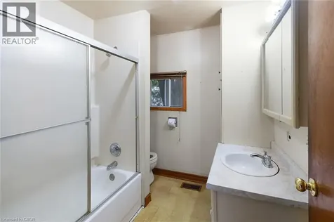 10 Simcoe Street Delhi ON N4B 1A7
