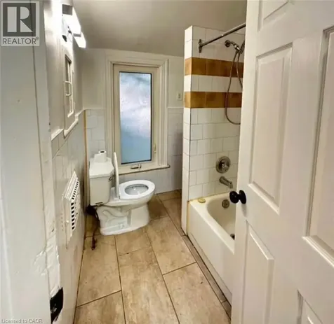 216 John Street North Hamilton ON L8L 4P5