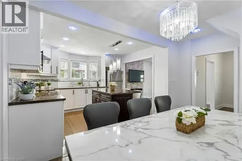 180 Campbell Avenue Hamilton ON L8H 2G3