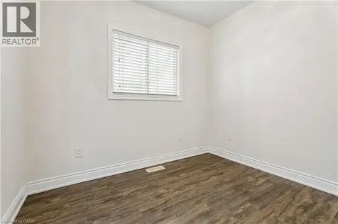 180 Campbell Avenue Hamilton ON L8H 2G3