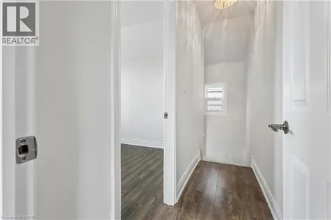 180 Campbell Avenue Hamilton ON L8H 2G3