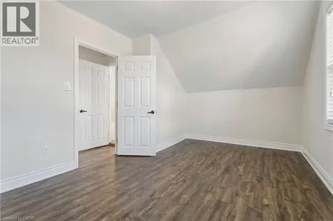 180 Campbell Avenue Hamilton ON L8H 2G3