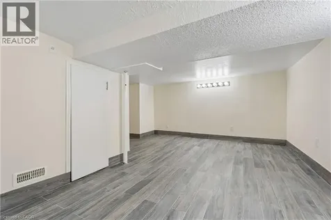 180 Campbell Avenue Hamilton ON L8H 2G3