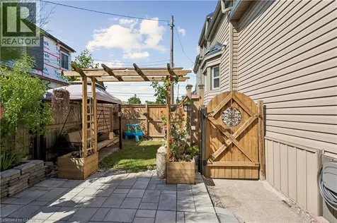 180 Campbell Avenue Hamilton ON L8H 2G3