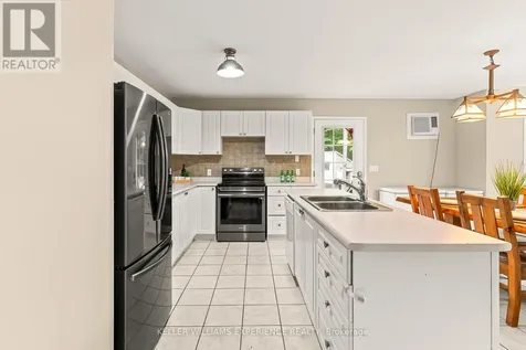 7516 Island Crescent West Ramara ON L0K 2B0