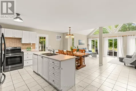 7516 Island Crescent West Ramara ON L0K 2B0