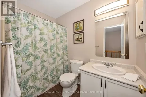 26 Armadale Crescent Ottawa ON K2J 4A4