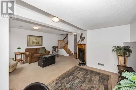 26 Armadale Crescent Ottawa ON K2J 4A4