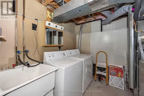 26 Armadale Crescent Ottawa ON K2J 4A4