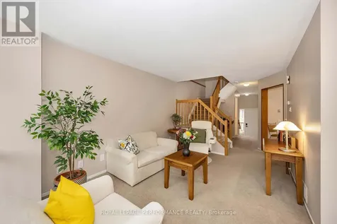 26 Armadale Crescent Ottawa ON K2J 4A4
