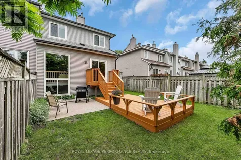26 Armadale Crescent Ottawa ON K2J 4A4