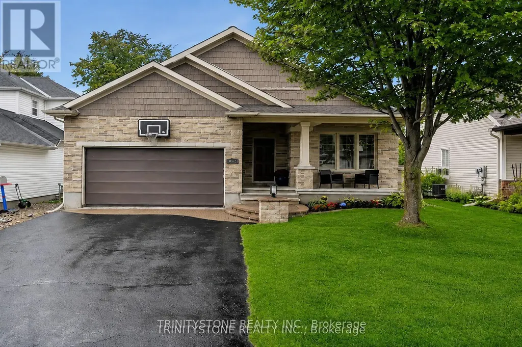 452 Landswood Way Ottawa ON K2S 0A4